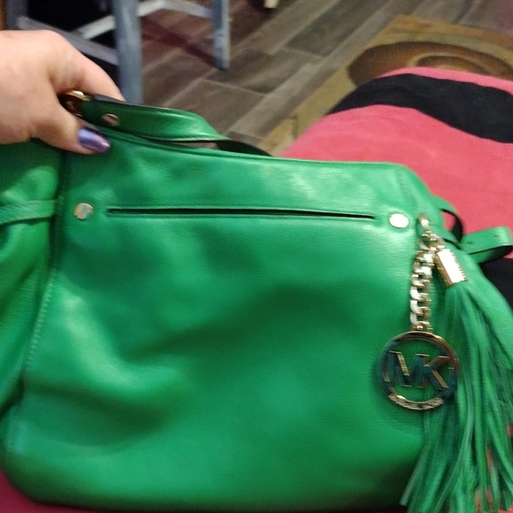 Michael Kors Palm Green Leather Hobo Style Bag - Picture 8 of 9